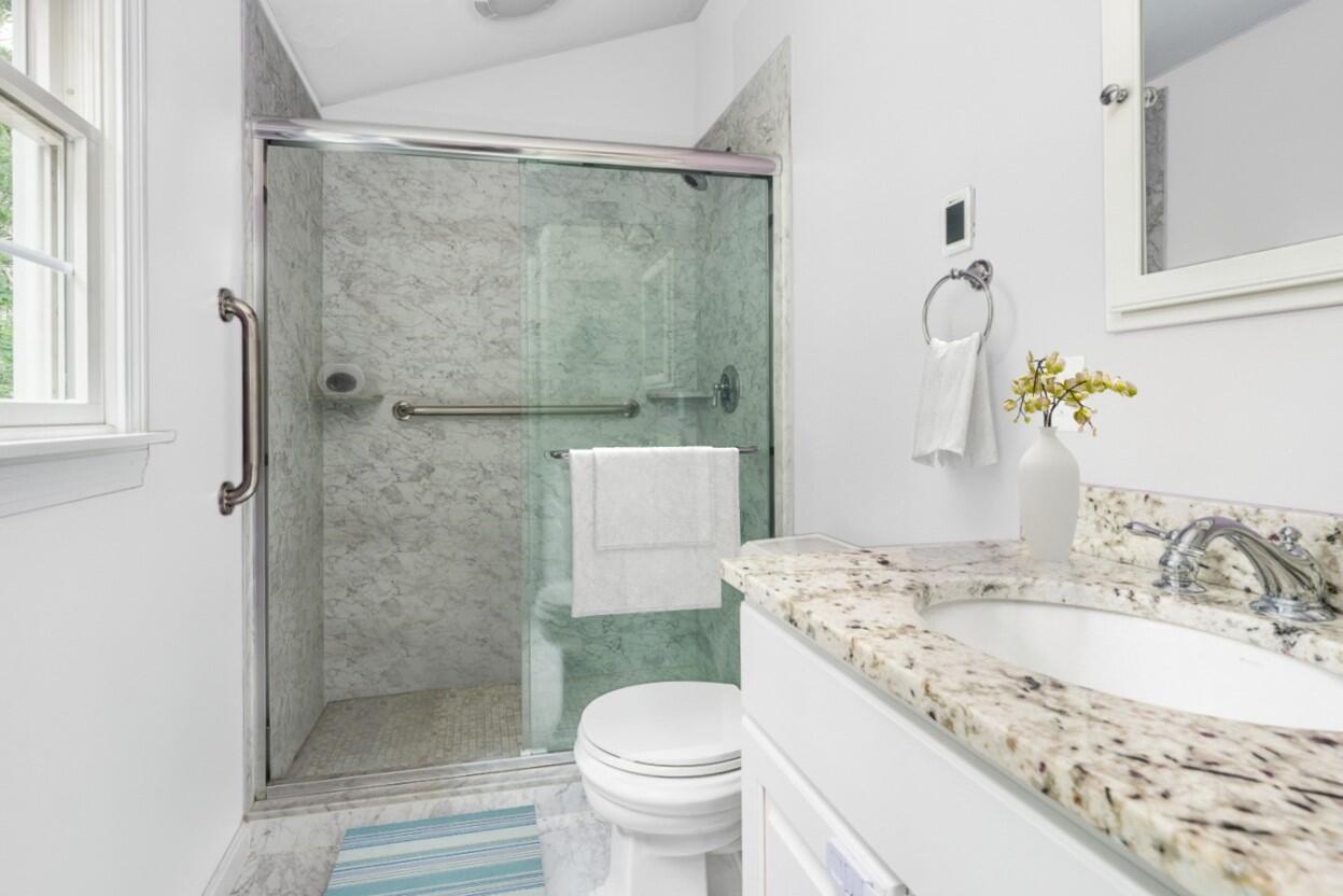 23 Square Rigger Lane Hyannis, MA 02601 - Photo 19 of 34 Ensuite Main Bath