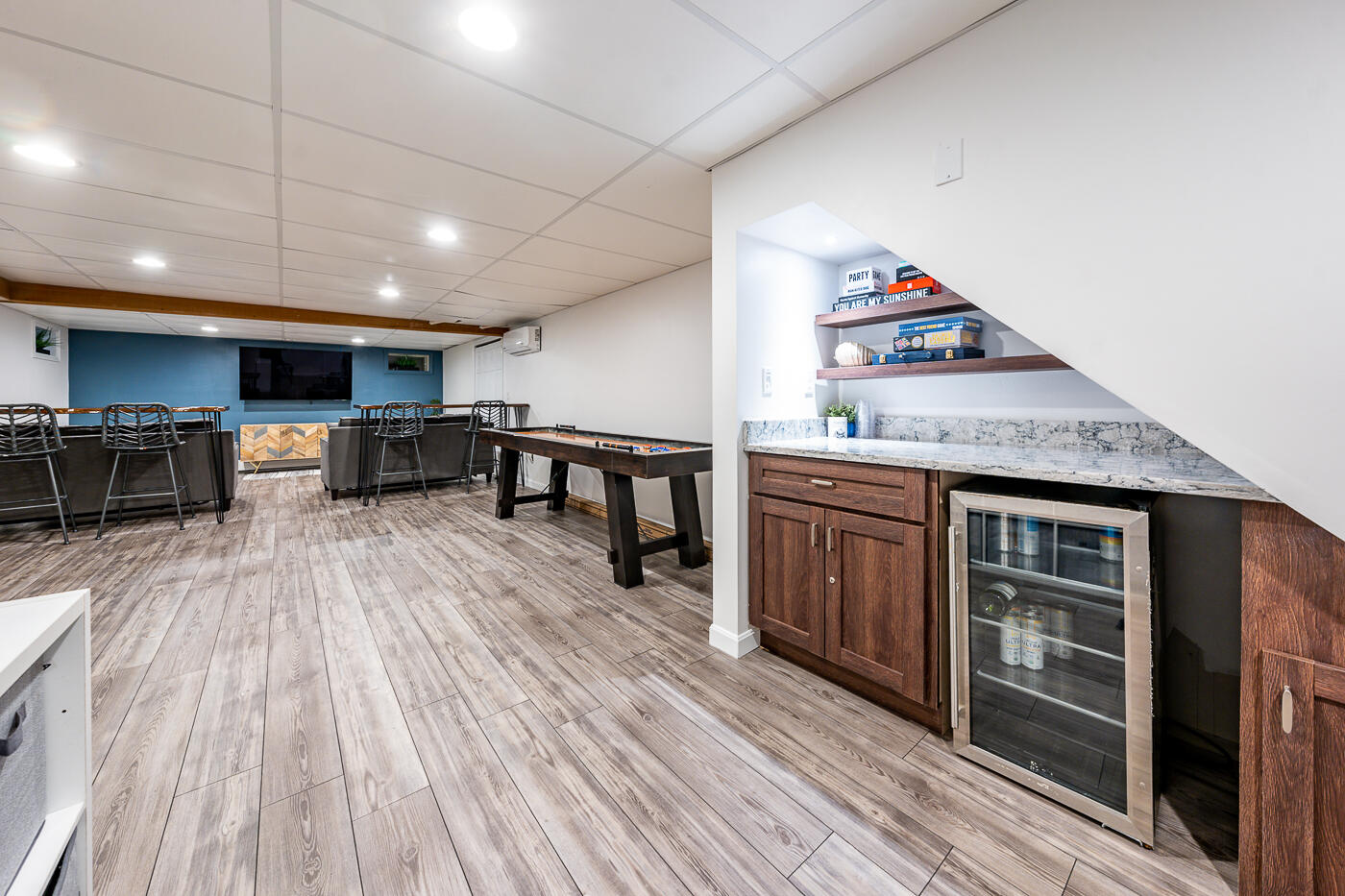 23 Square Rigger Lane Hyannis, MA 02601 - Photo 29 of 34 Game room dry bar