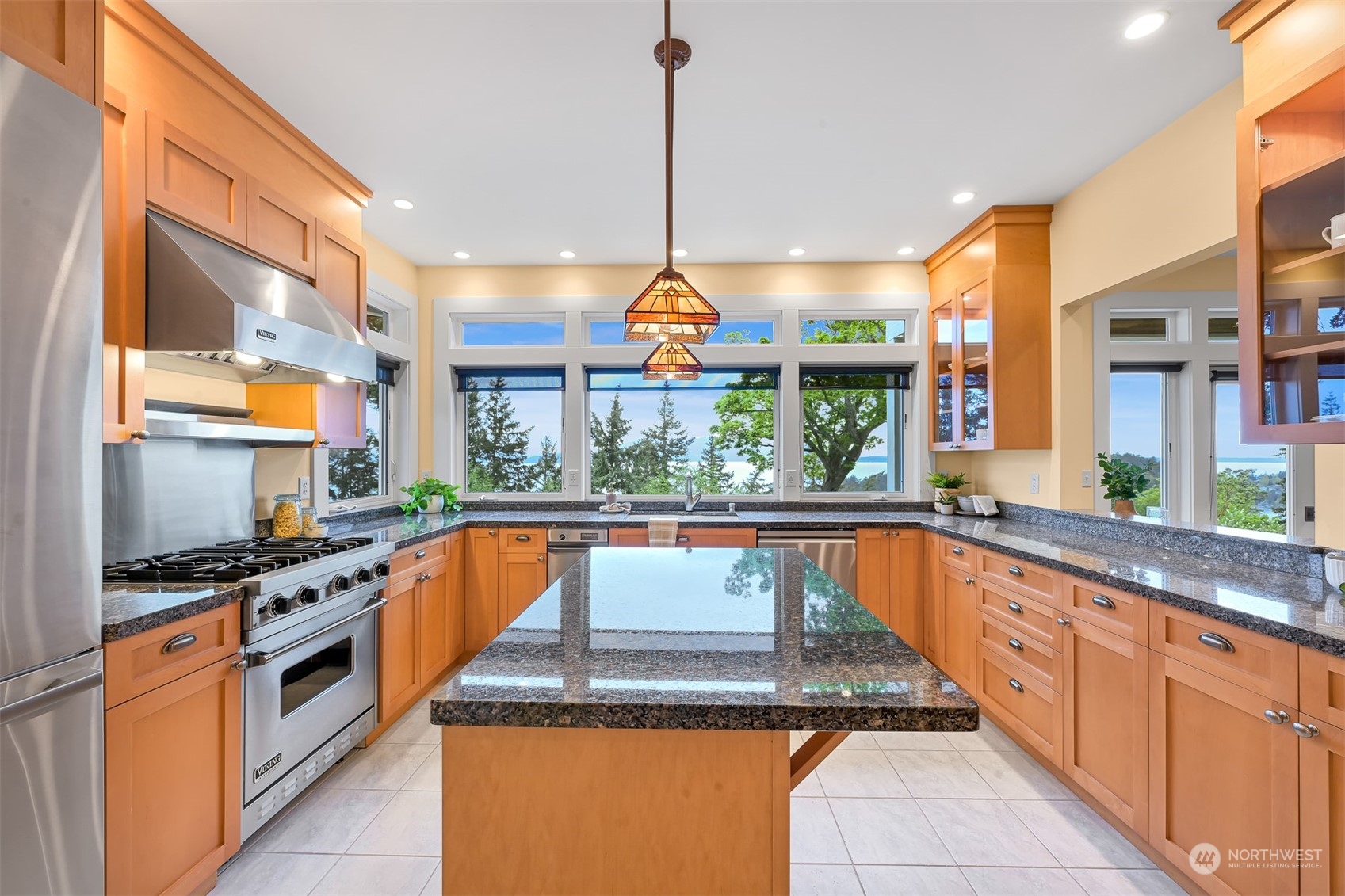 1376 Chuckanut Drive Bellingham, WA 98229 - Photo 15 of 46