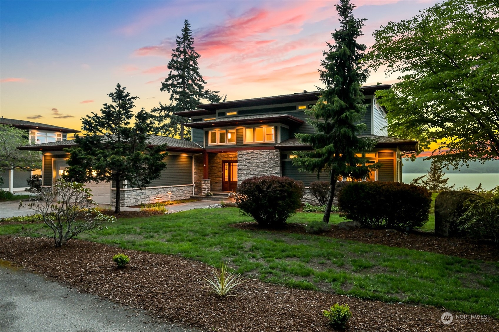 1376 Chuckanut Drive Bellingham, WA 98229 - Photo 2 of 46