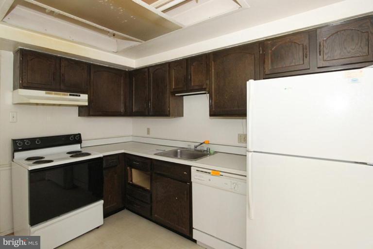 196 North Cottage Road Sterling, VA 20164 - Photo 18 of 20 Kitchen #2