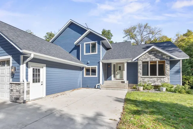 $639,900 | 2770 11th Street Northwest, Buffalo, MN 55313