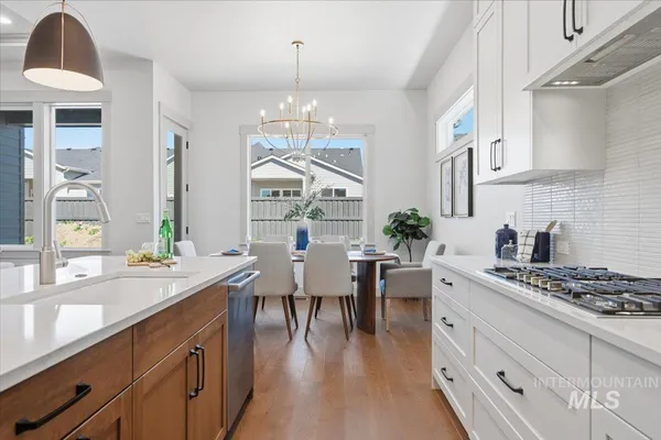 $619,900 | 983 East Crescendo Street, Meridian, ID 83642