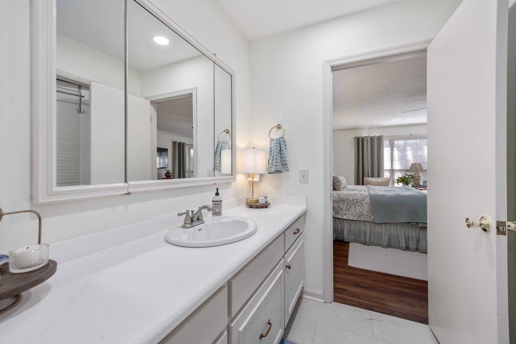 2525 Norris Road, Unit 98 Columbus, GA 31907 - Photo 23 of 40 a bathroom with a sink and a mirror