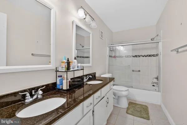 $530,000 | 939 South Scott Street, Unit 1, Arlington, VA 22204