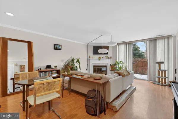 $530,000 | 939 South Scott Street, Unit 1, Arlington, VA 22204