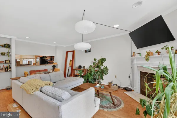 $530,000 | 939 South Scott Street, Unit 1, Arlington, VA 22204