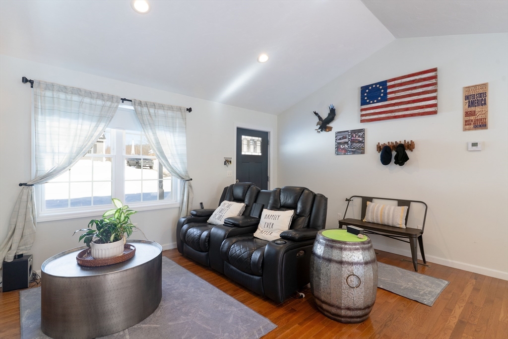 36 Nelson Street Warren, MA 01083 - Photo 13 of 35