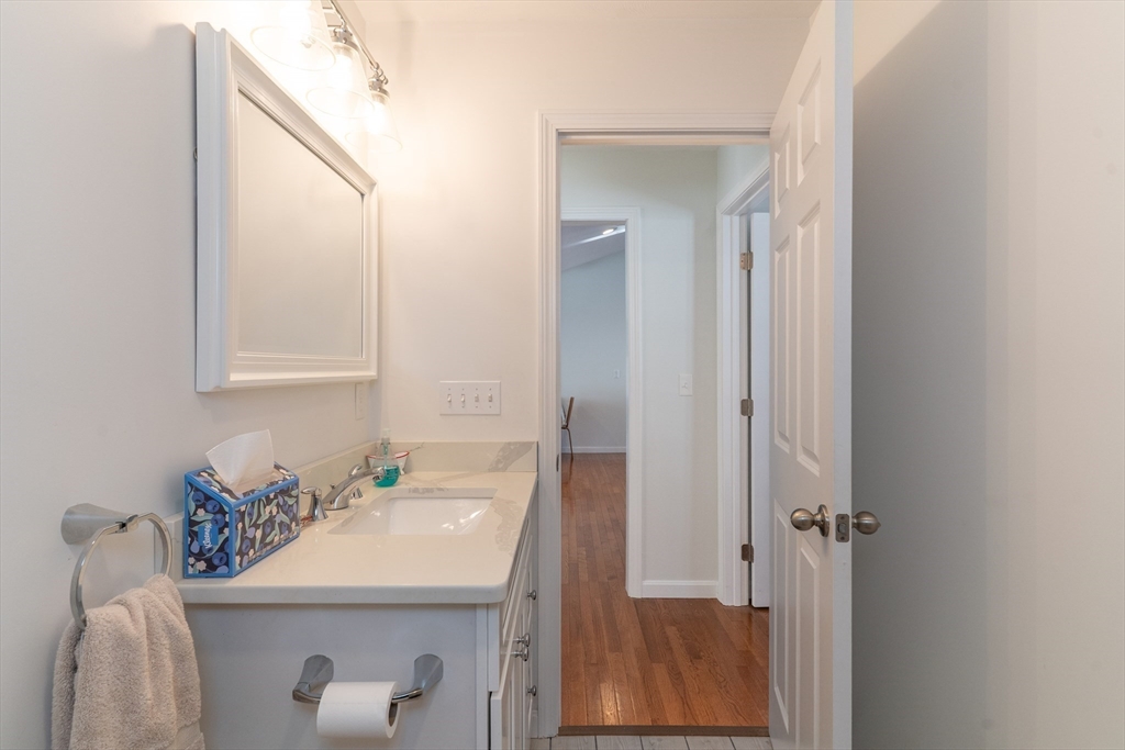 36 Nelson Street Warren, MA 01083 - Photo 23 of 35