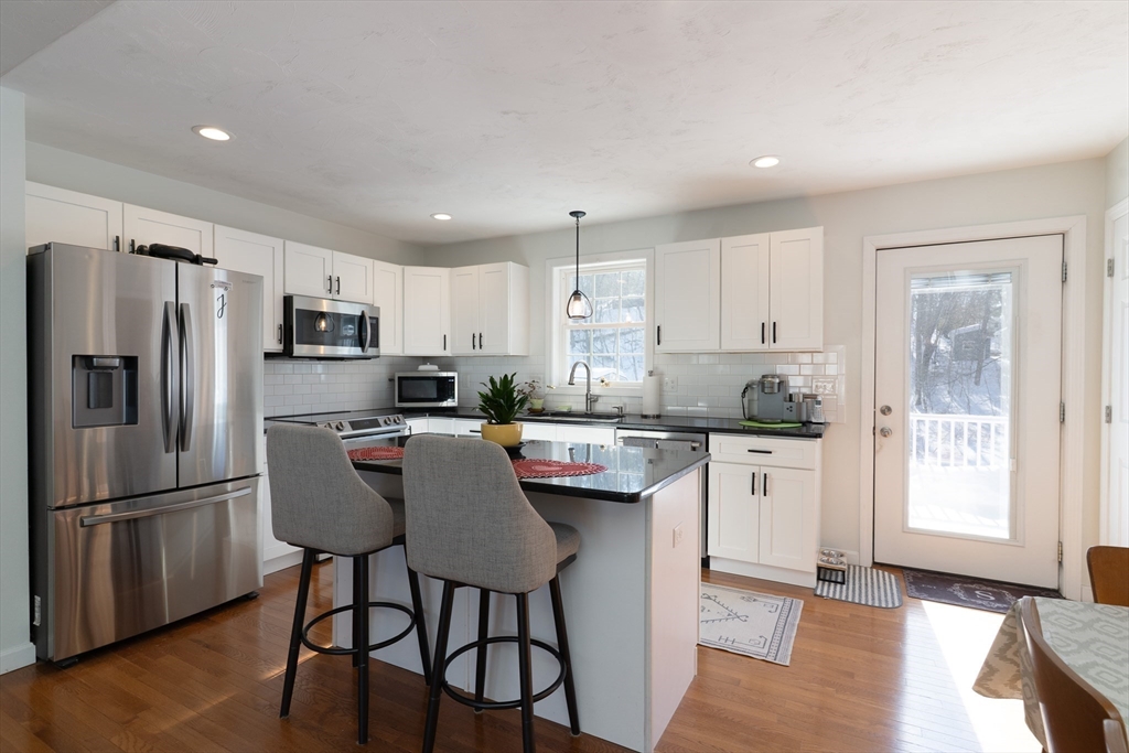 36 Nelson Street Warren, MA 01083 - Photo 9 of 35