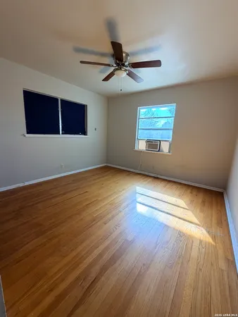 $1,100 | 4926 Alma Drive, Unit 2, San Antonio, TX 78222