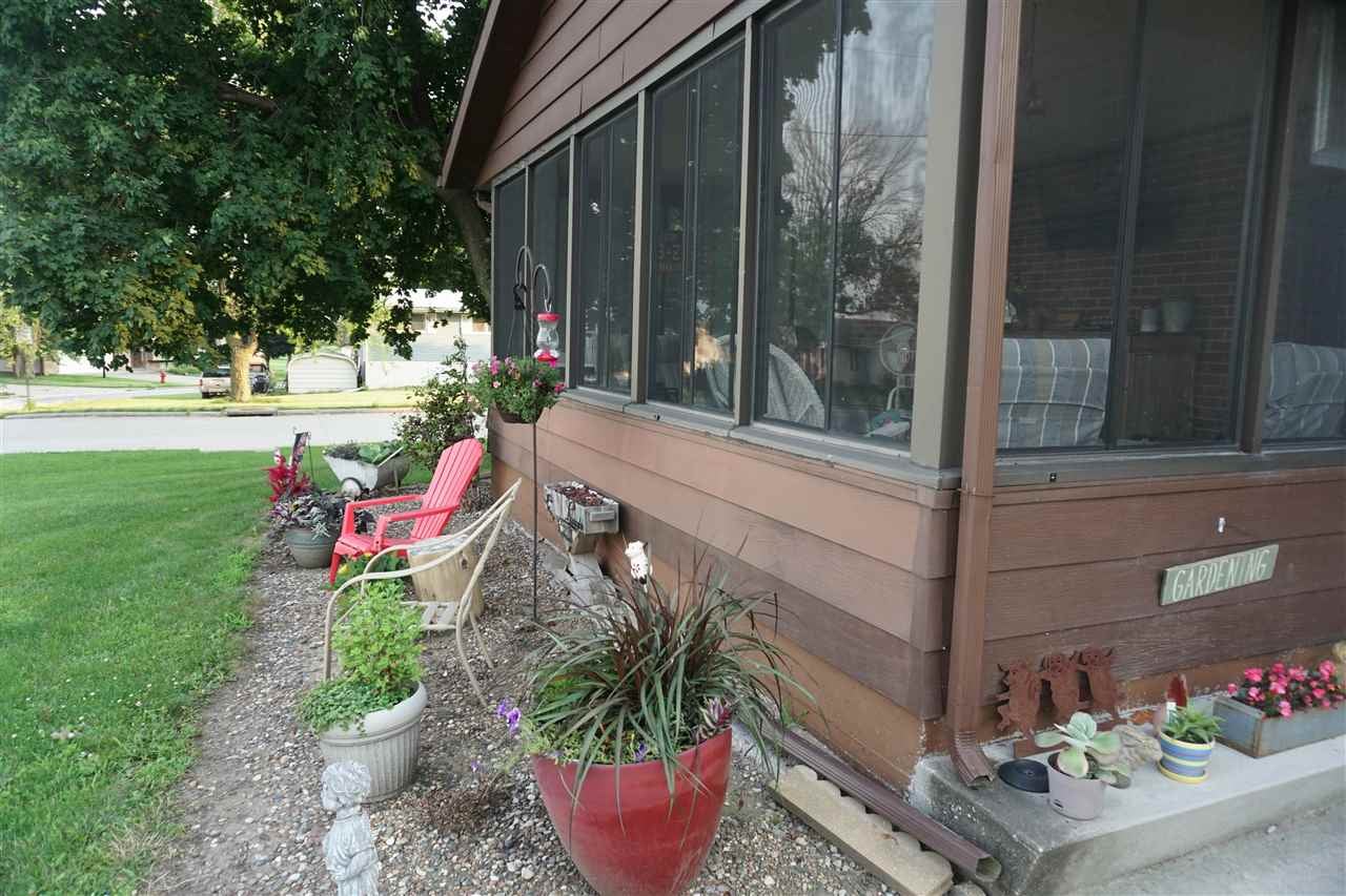 521 South Riggs Street Lone Tree, IA 52755 - Photo 2 of 27 Gallery Image 2