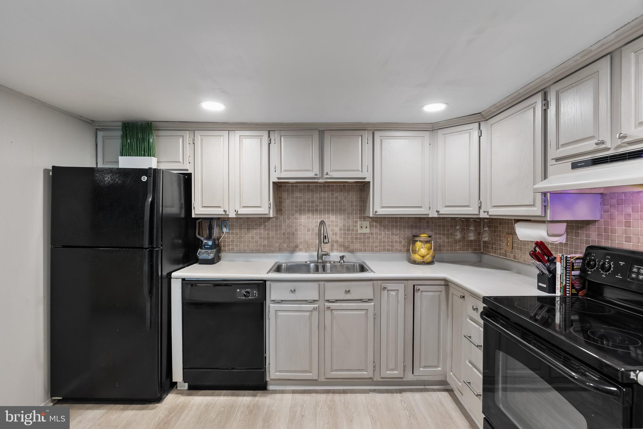 16 Rambler Court Willingboro, NJ 08046 - Photo 13 of 33 Gallery Image 13