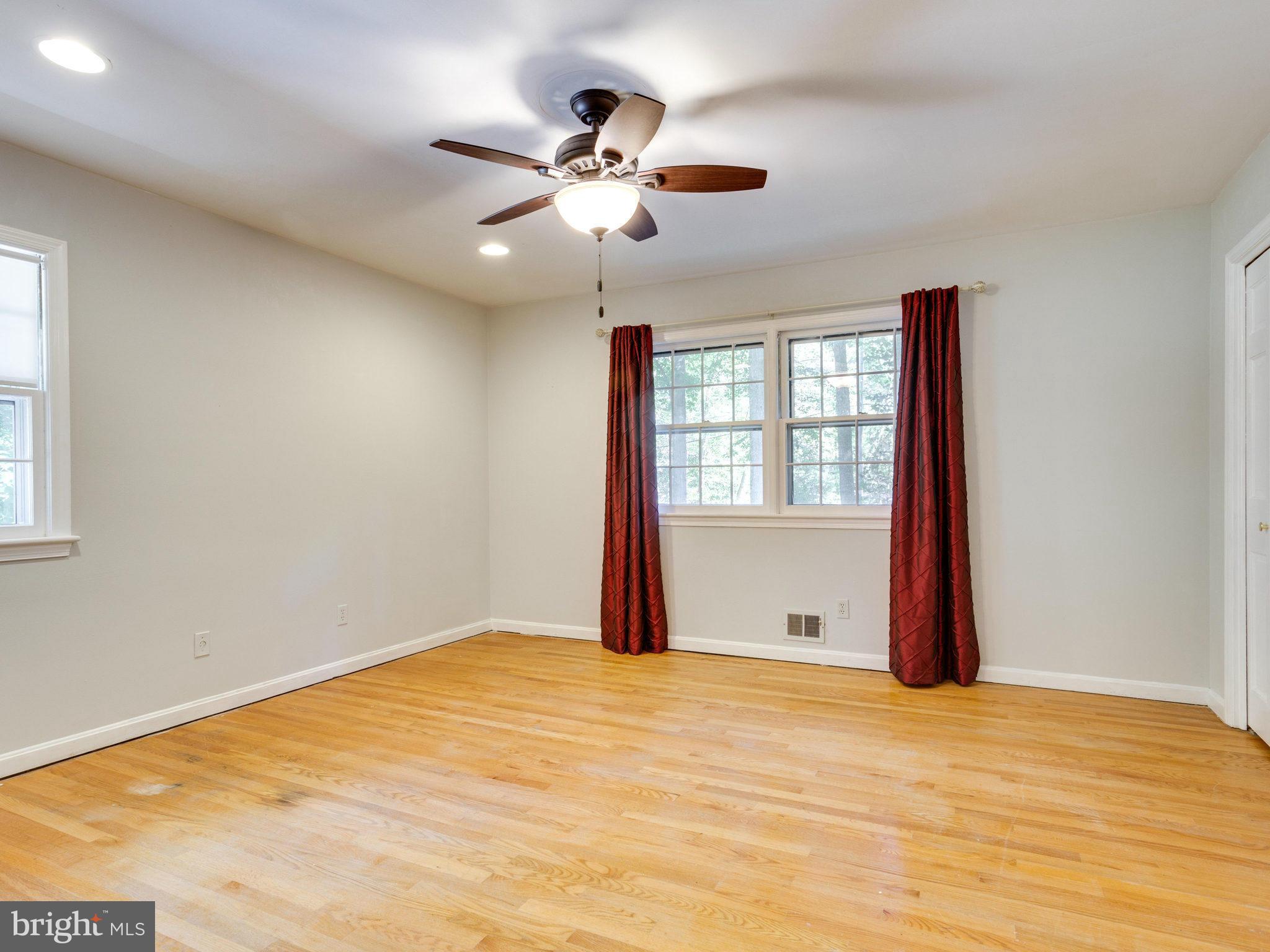 8501 Brook Road McLean, VA 22102 - Photo 24 of 29 Bedroom #4