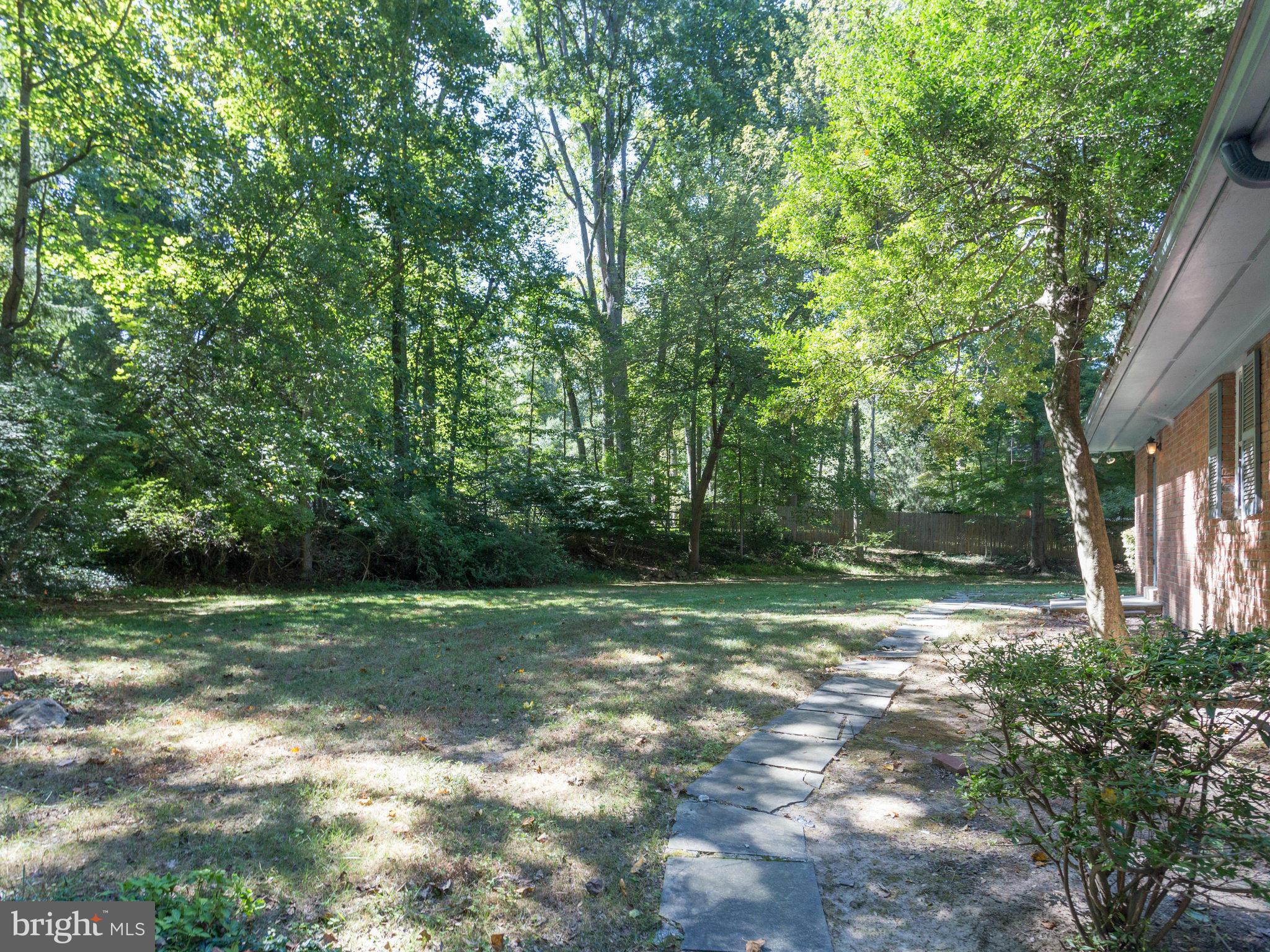 8501 Brook Road McLean, VA 22102 - Photo 28 of 29 Exterior (General)