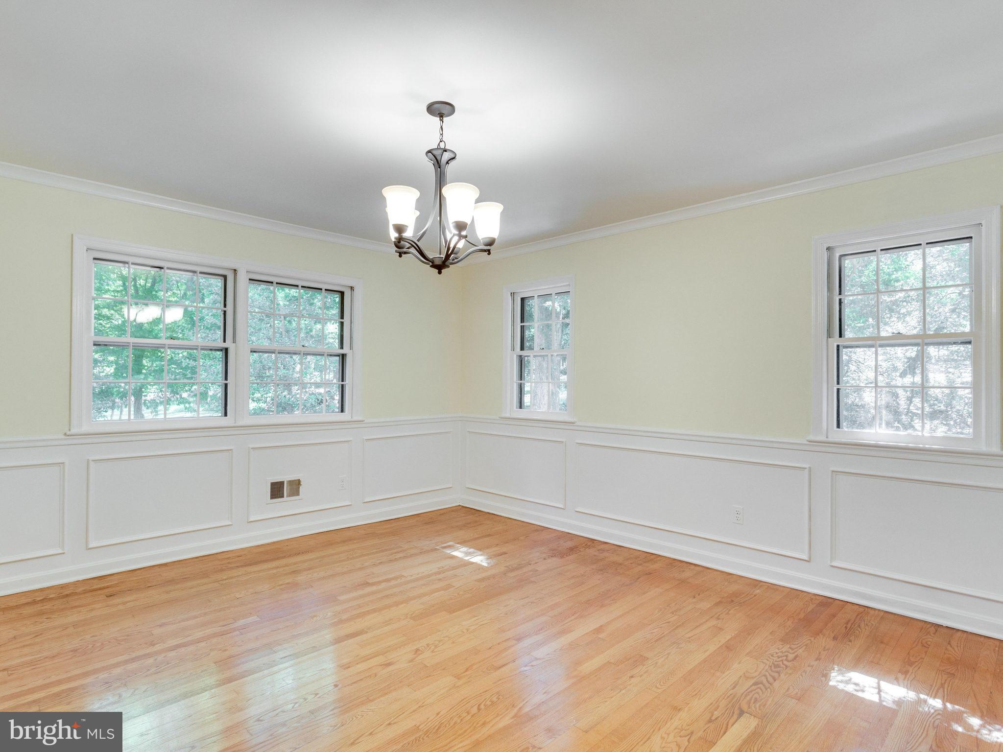 8501 Brook Road McLean, VA 22102 - Photo 8 of 29 Dining Room