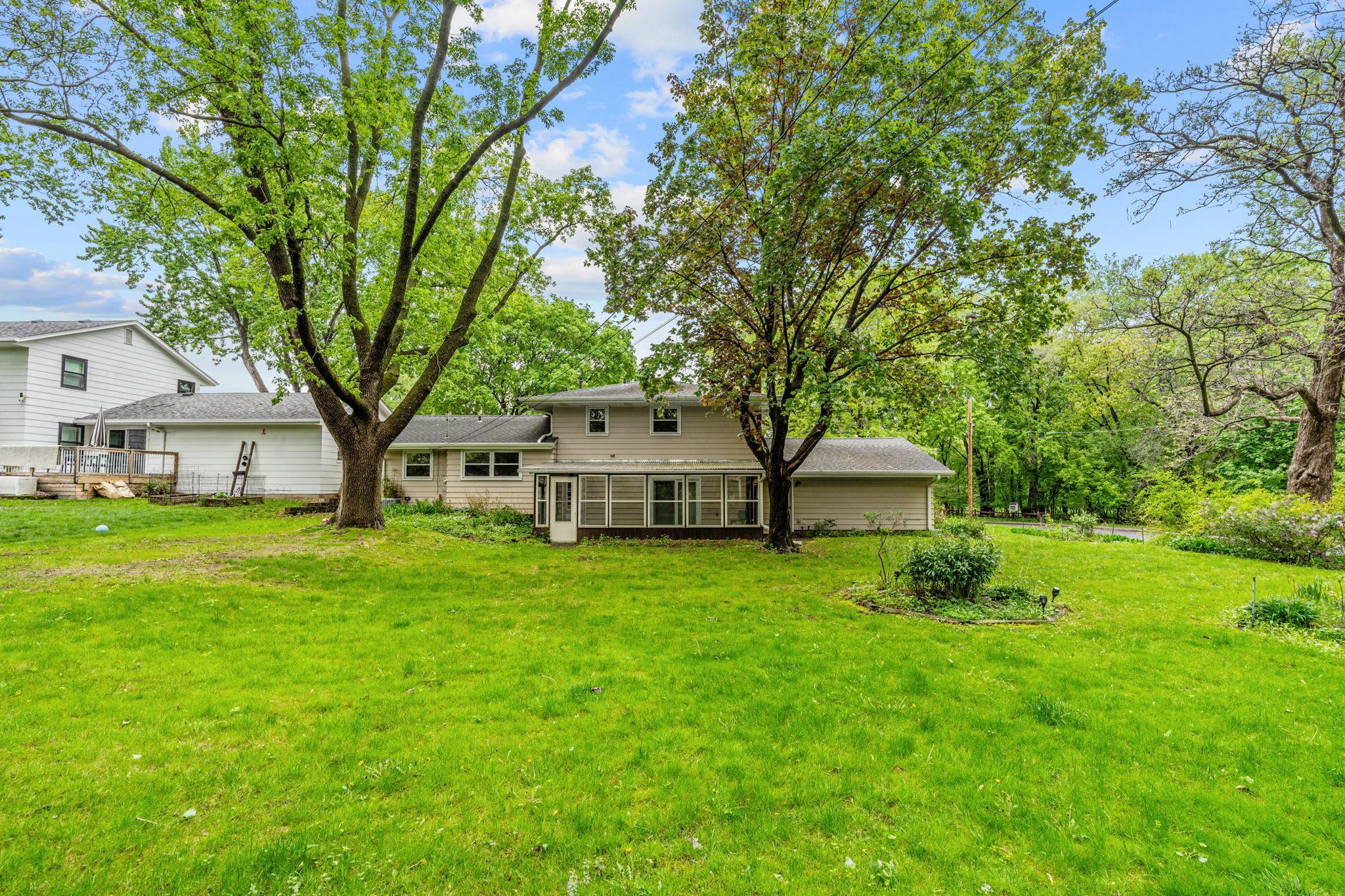 868 Cobb Road Shoreview, MN 55126 - Photo 22 of 22 Gallery Image 22