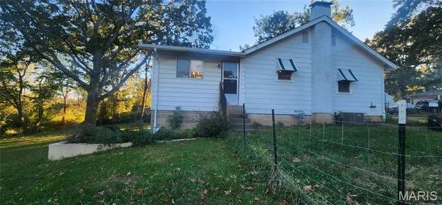 $230,000 | 3112 Edgewood Drive, High Ridge, MO 63049