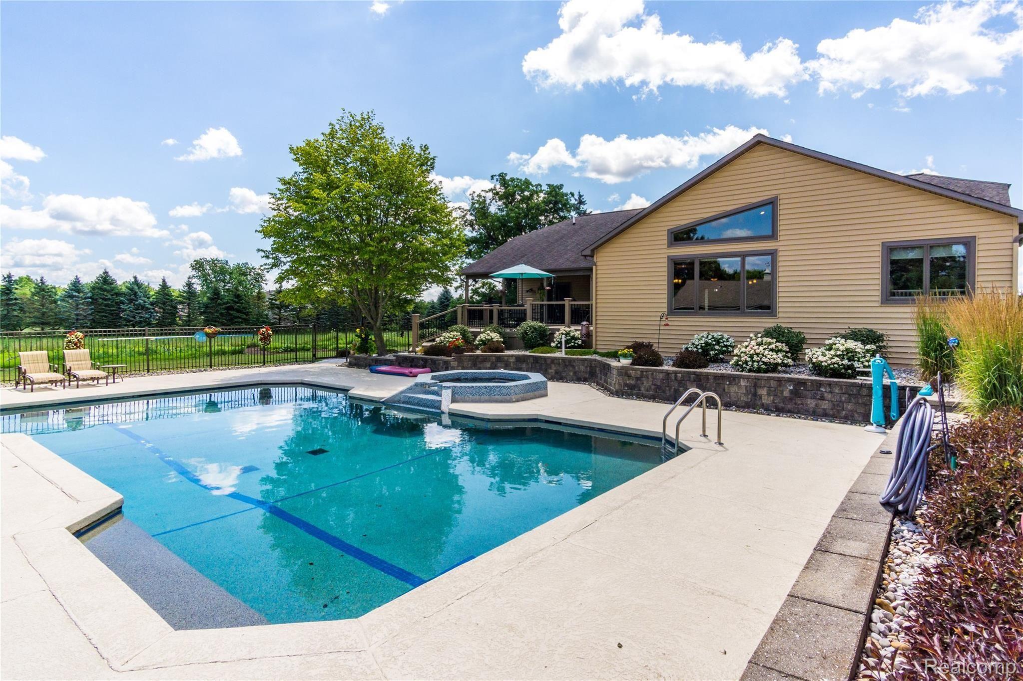 2013 East Baldwin Road Grand Blanc, MI 48439 - Photo 44 of 56 Exteriors 5.jpg