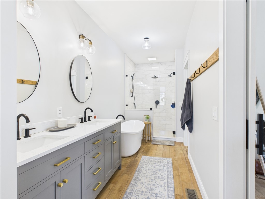 74 Lyne Road Tiverton, RI 02878 - Photo 32 of 48 Gallery Image 32