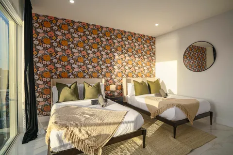 $5,995,000 | 1000 North Riverside Drive, Pompano Beach, FL 33062