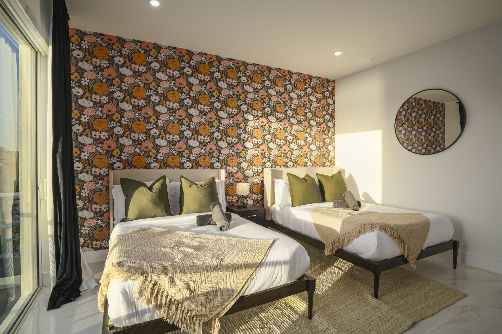 1000 North Riverside Drive Pompano Beach, FL 33062 - Photo 37 of 39 a bed room with a bed and a chair