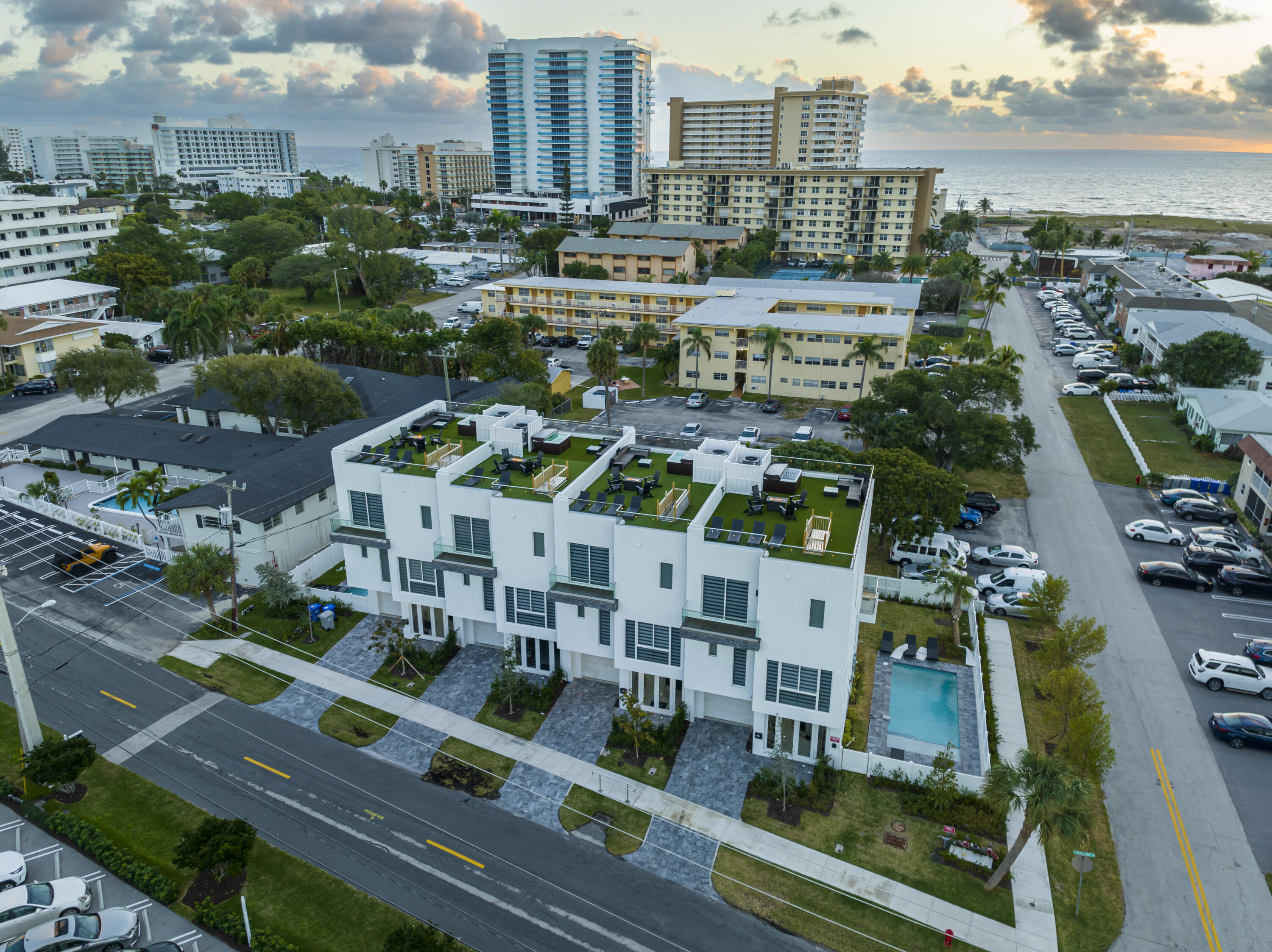 1000 North Riverside Drive Pompano Beach, FL 33062 - Photo 5 of 39 a view of city with tall buildings