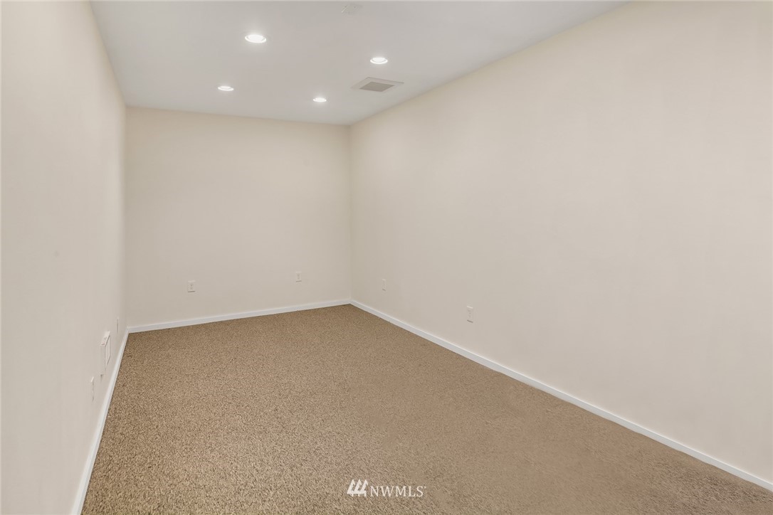 16005 Inglewood Road Northeast Kenmore, WA 98028 - Photo 37 of 39 a view of an empty room