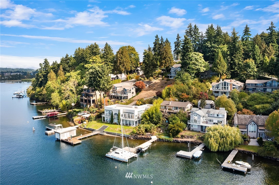 16005 Inglewood Road Northeast Kenmore, WA 98028 - Photo 39 of 39 a picture of houses with outdoor space