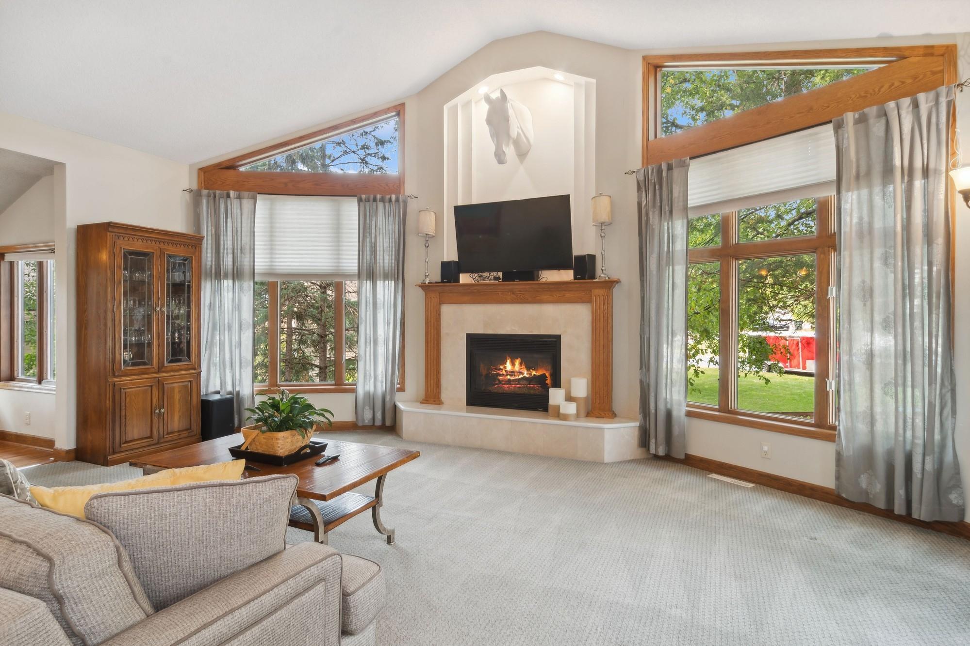 3661 Ashbury Road Eagan, MN 55122 - Photo 4 of 22 Gallery Image 4
