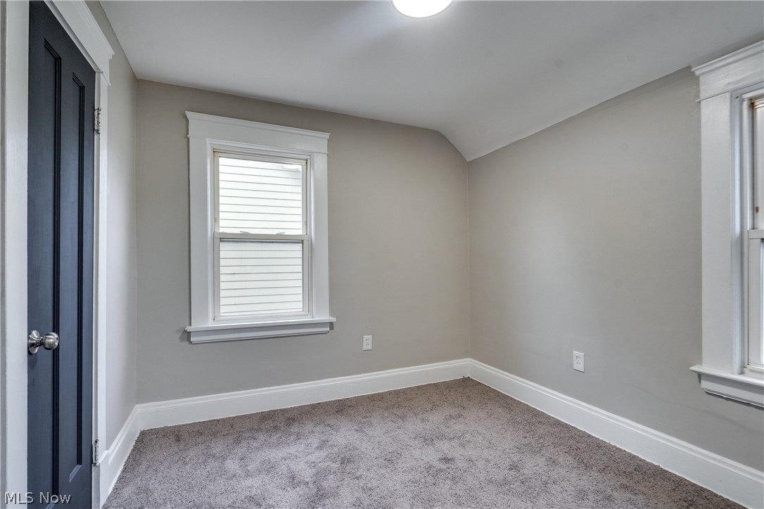 934 Royal Road Cleveland, OH 44110 - Photo 13 of 17
