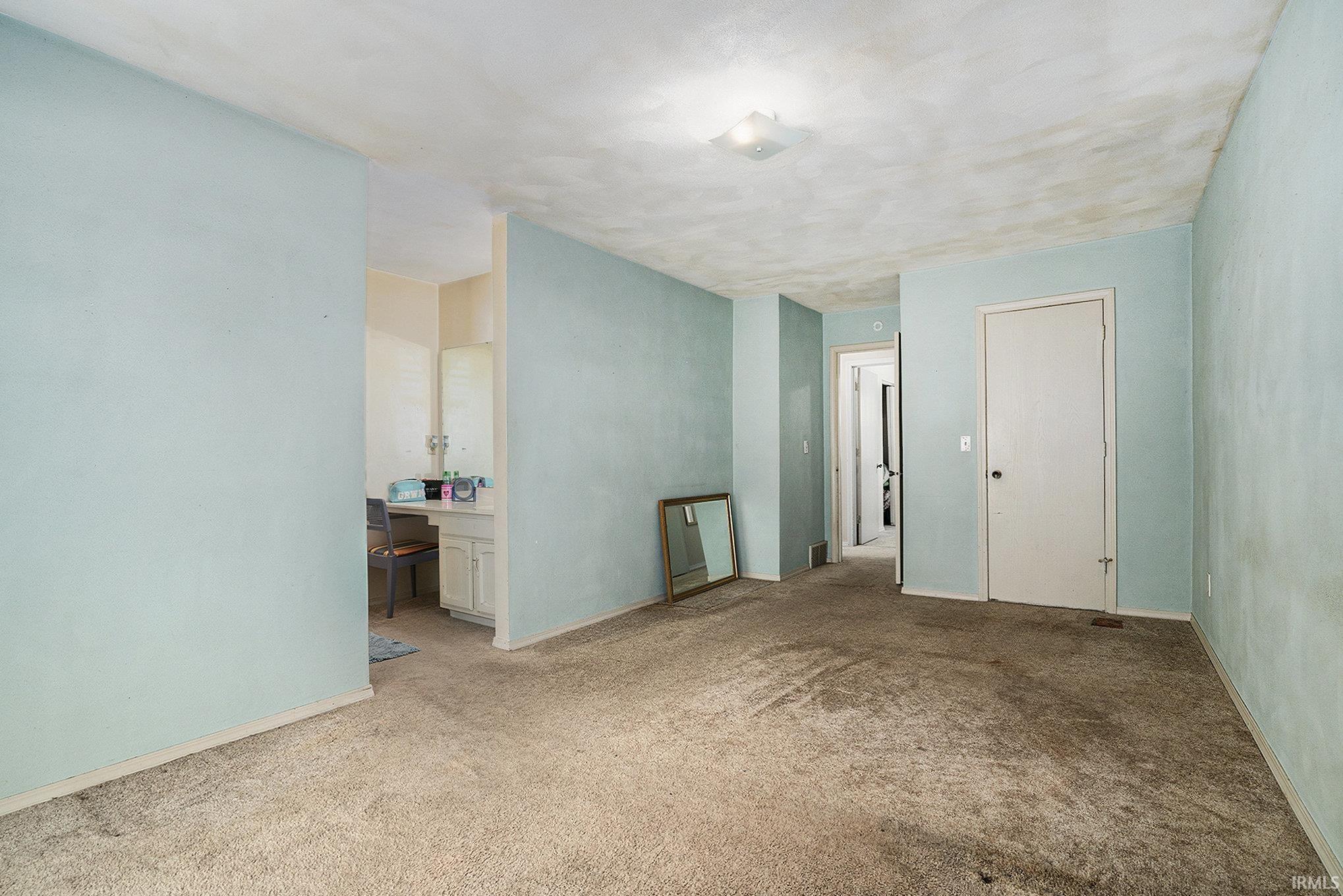 17411 Woodhurst Road Granger, IN 46530 - Photo 13 of 28 Gallery Image 13