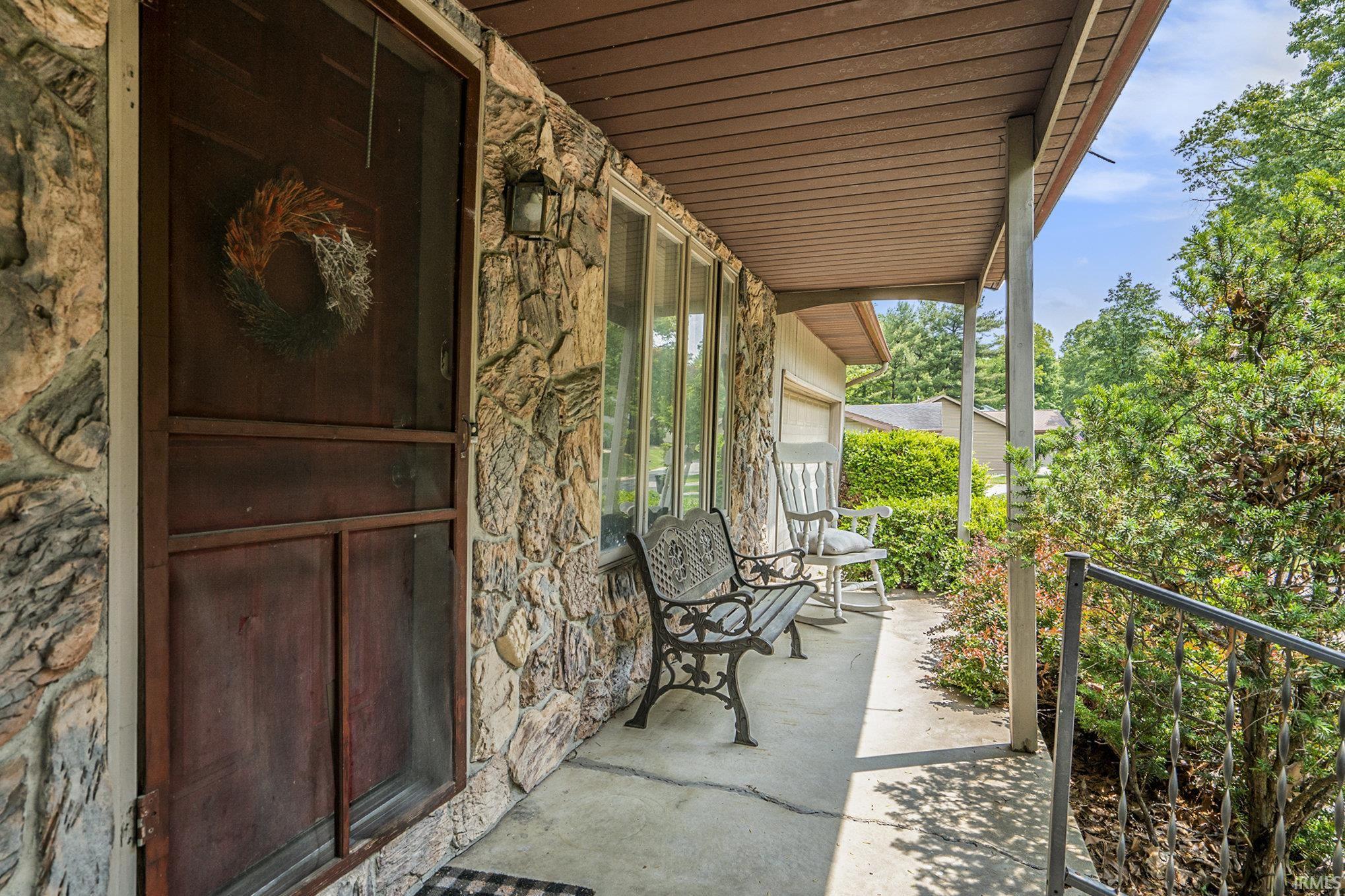17411 Woodhurst Road Granger, IN 46530 - Photo 3 of 28 Gallery Image 3