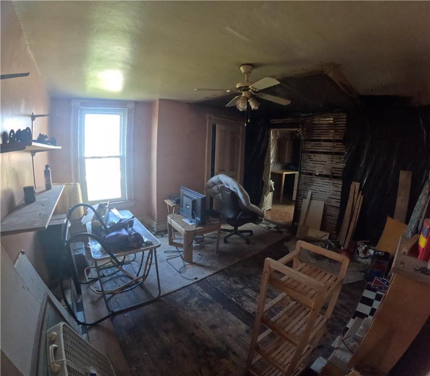 2345 Atmore Street Pittsburgh, PA 15212 - Photo 7 of 17 a view of a livingroom with furniture