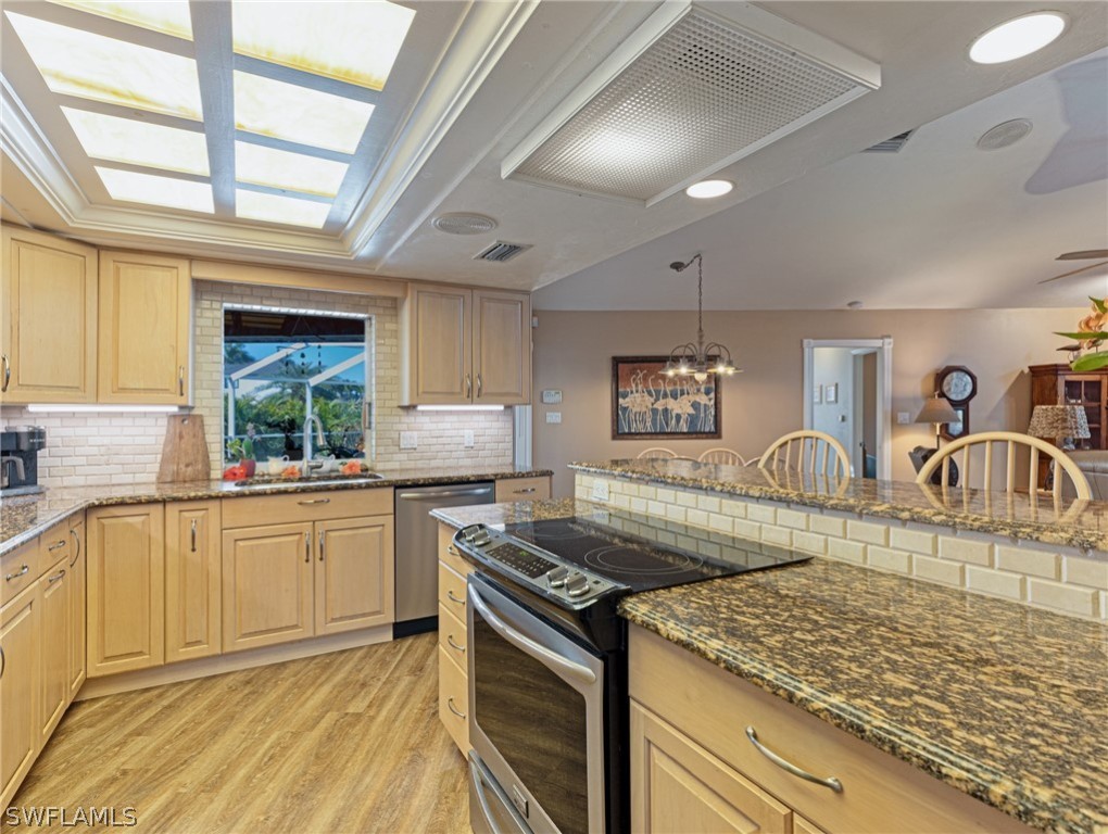 15560 Shell Point Boulevard Fort Myers, FL 33908 - Photo 12 of 41 Gallery Image 12