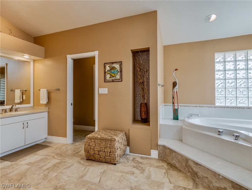 15560 Shell Point Boulevard Fort Myers, FL 33908 - Photo 16 of 41 Gallery Image 16