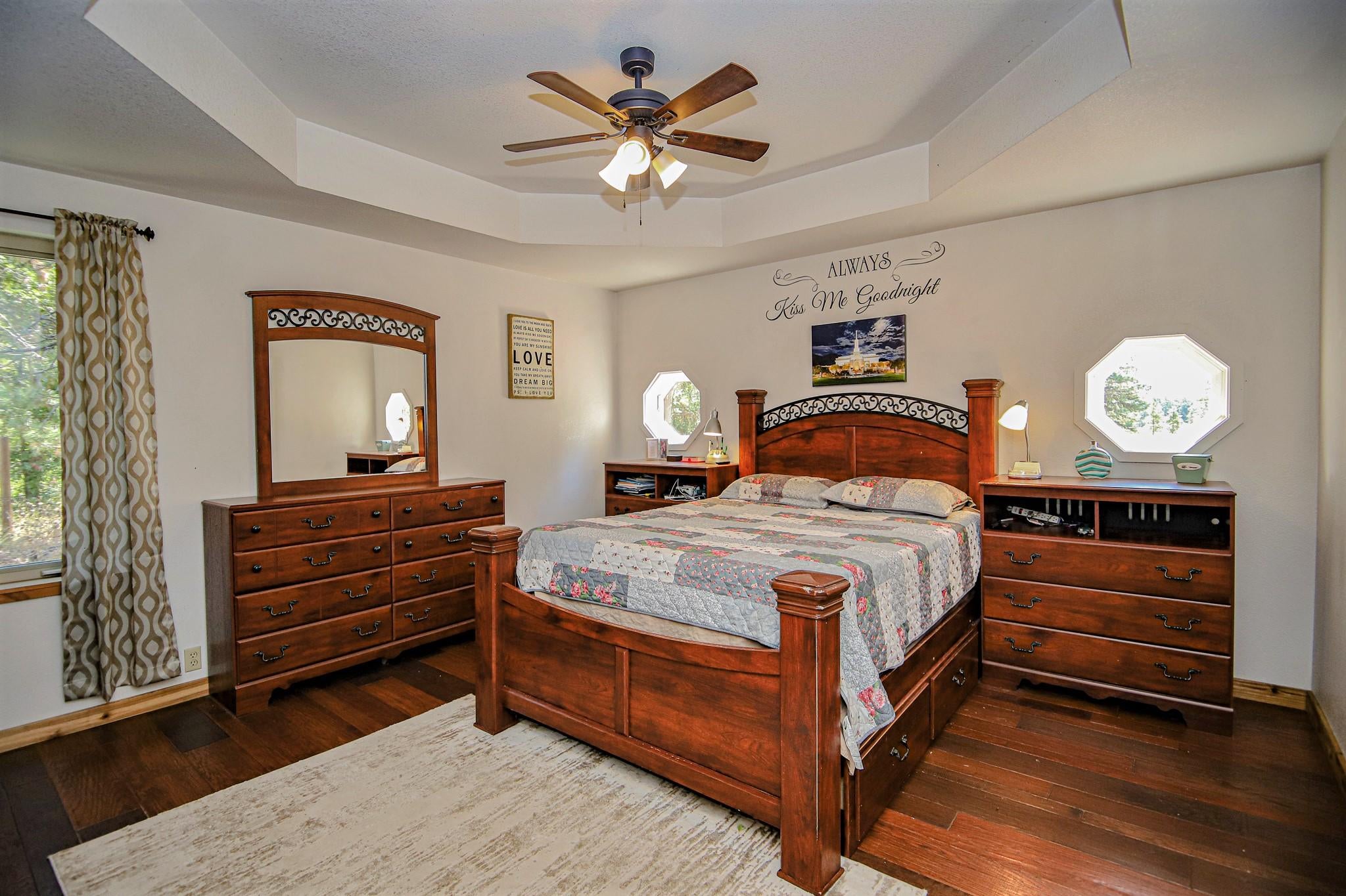 6033 Dodge Road White City, OR 97503 - Photo 12 of 35 Master Bedroom