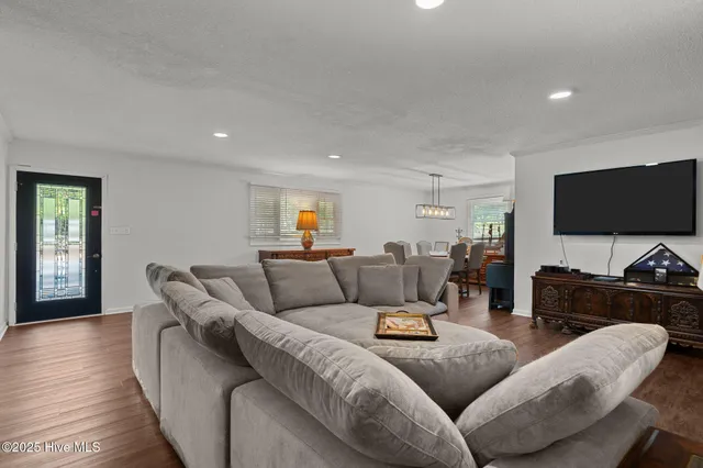 $450,000 | 140 1 Down Street, Southern Pines, NC 28387