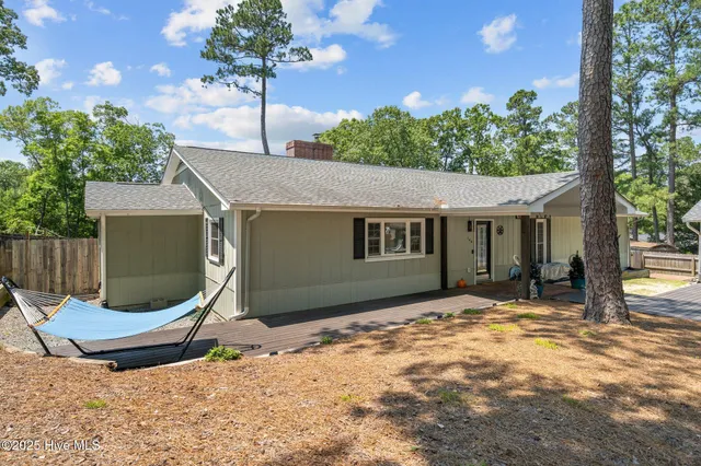 $450,000 | 140 1 Down Street, Southern Pines, NC 28387