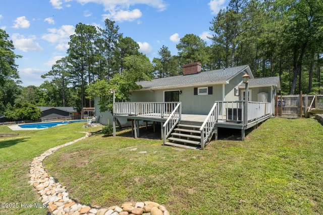 $450,000 | 140 1 Down Street, Southern Pines, NC 28387