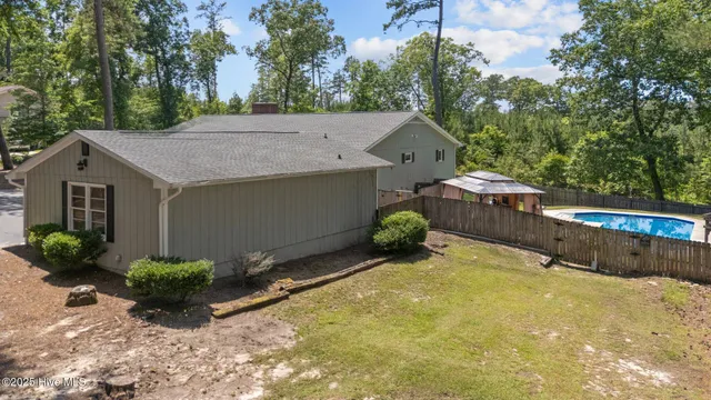 $450,000 | 140 1 Down Street, Southern Pines, NC 28387