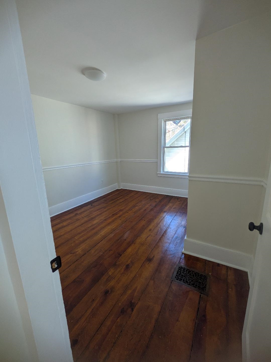 17-19 Thompson Street Concord, NH 03301 - Photo 9 of 20