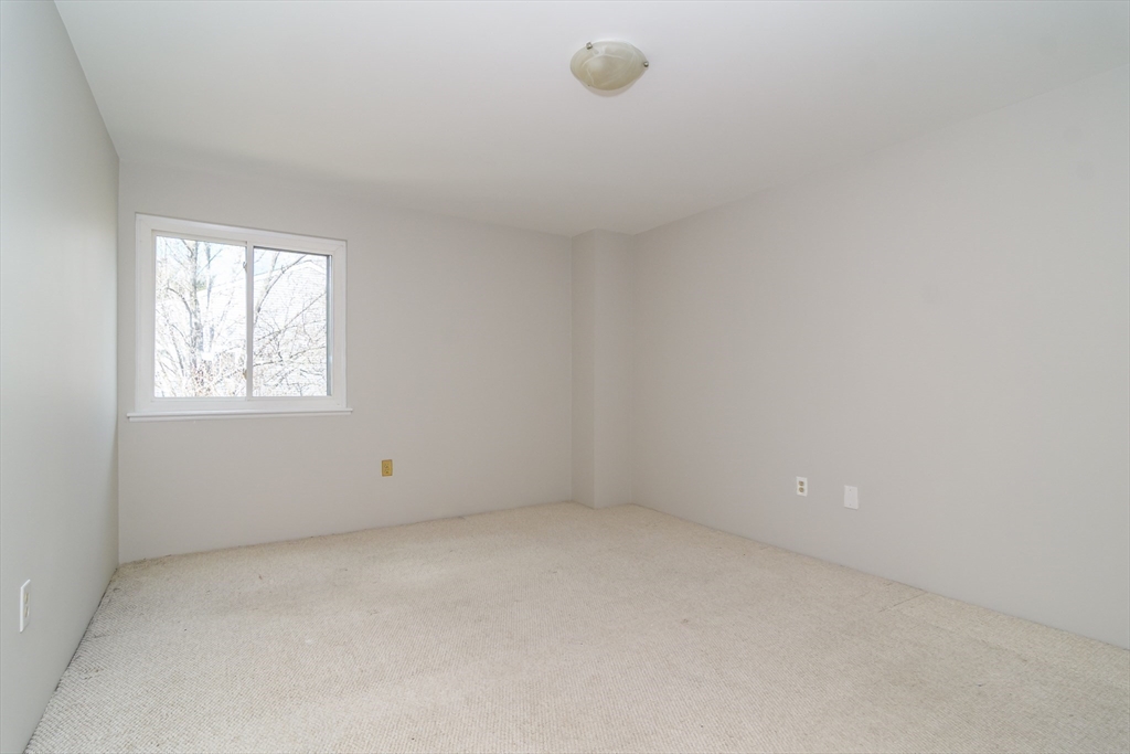6 Post Oak Lane, Unit 9 Natick, MA 01760 - Photo 20 of 27