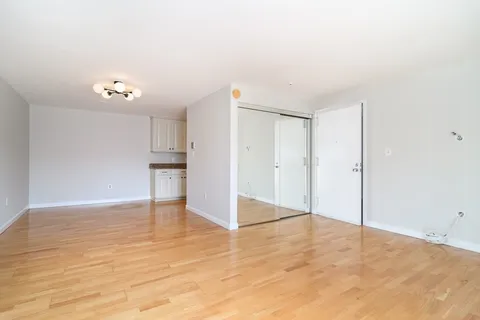 $425,000 | 6 Post Oak Lane, Unit 9, Natick, MA 01760