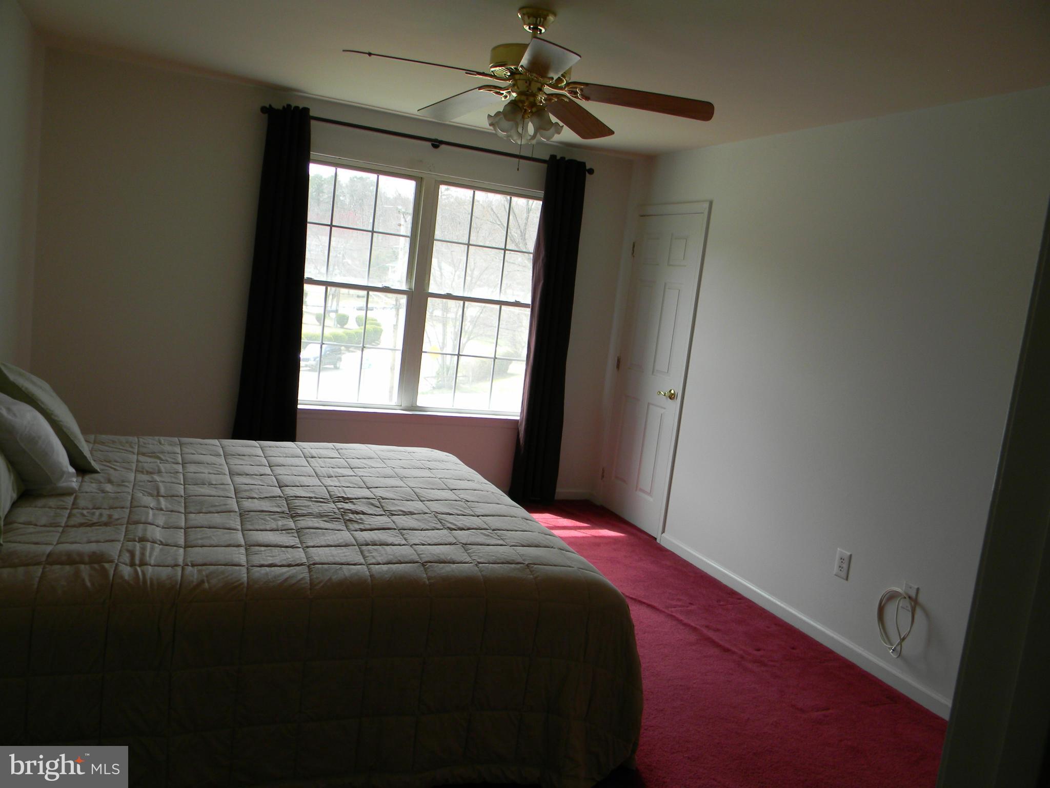 549 Rita Drive Odenton, MD 21113 - Photo 16 of 28 Owners bedroom suite