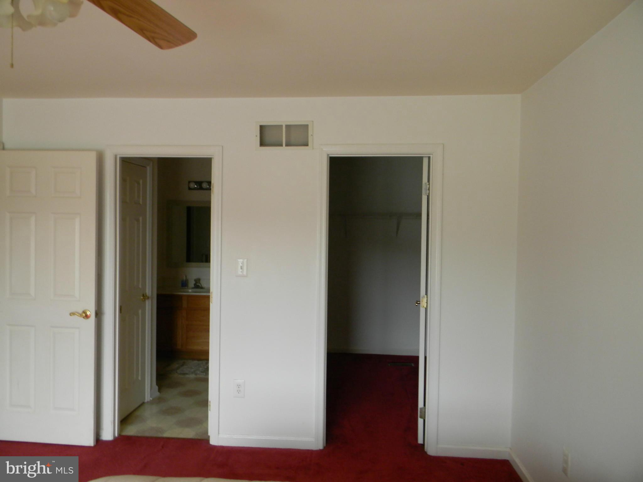 549 Rita Drive Odenton, MD 21113 - Photo 17 of 28 Owners bathroom & walk-in closet