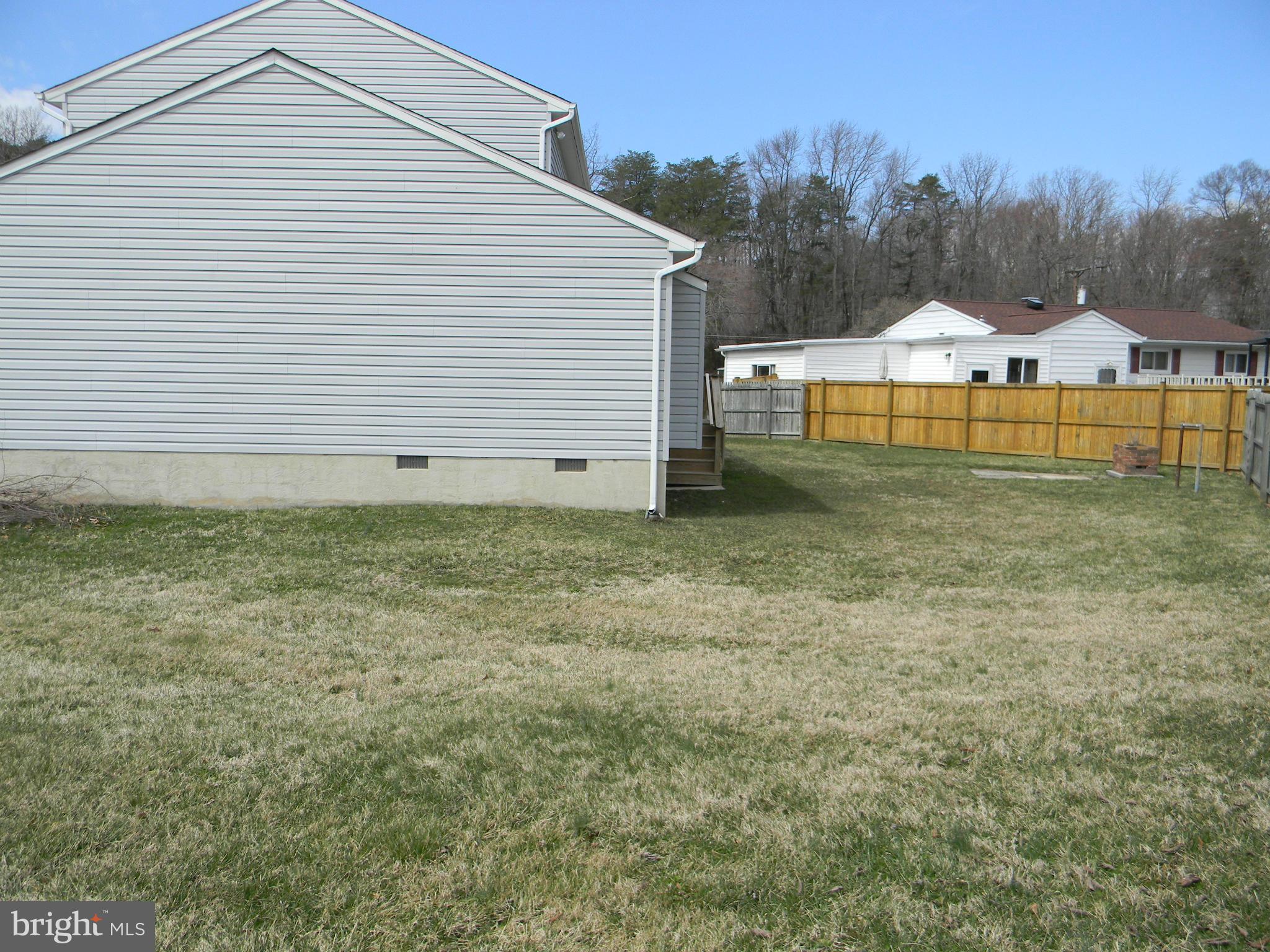 549 Rita Drive Odenton, MD 21113 - Photo 27 of 28 Nice yard