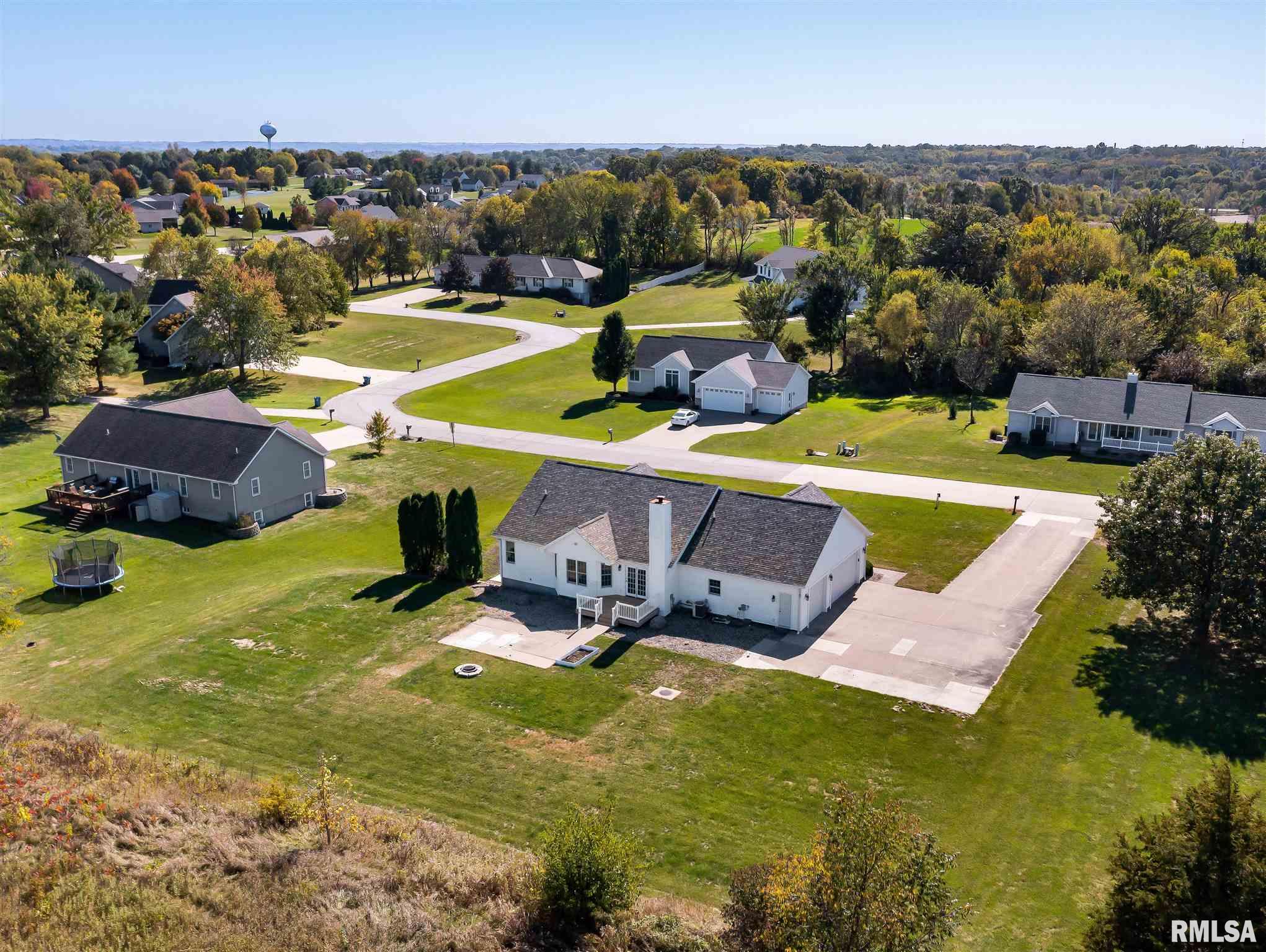 2593 Canterbury Road Muscatine, IA 52761 - Photo 26 of 29