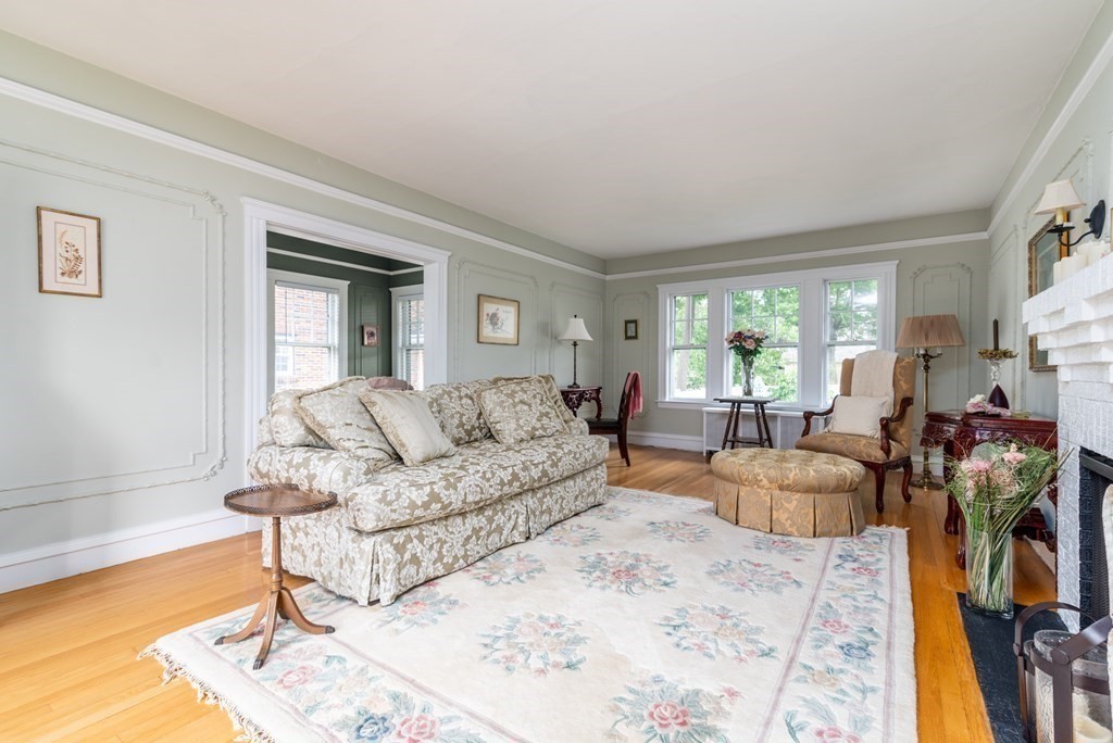 12 Gibson Road Lowell, MA 01851 - Photo 3 of 36 Gallery Image 3