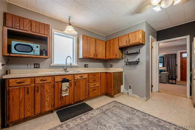 $183,500 | 50 Rochester Street, Bergen, NY 14416